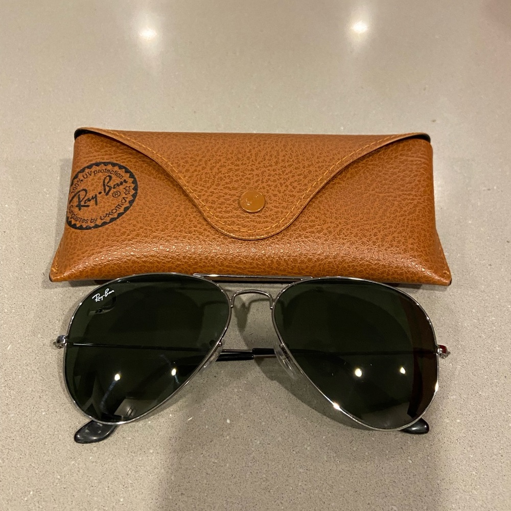 Ray-Ban classic aviator sunglasses